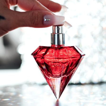 PERFUME COM FEROMONAS RED DIAMOND FEMININO | 30 ML - Image 6